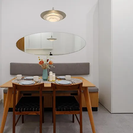 2к вул куліша форум Apartamento Leópolis