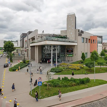 2к вул куліша форум Apartamento