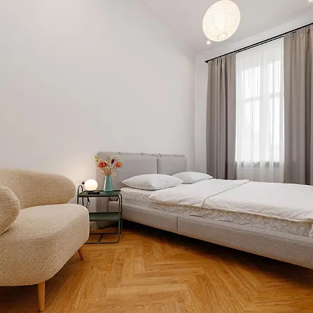 2к вул куліша форум Apartman